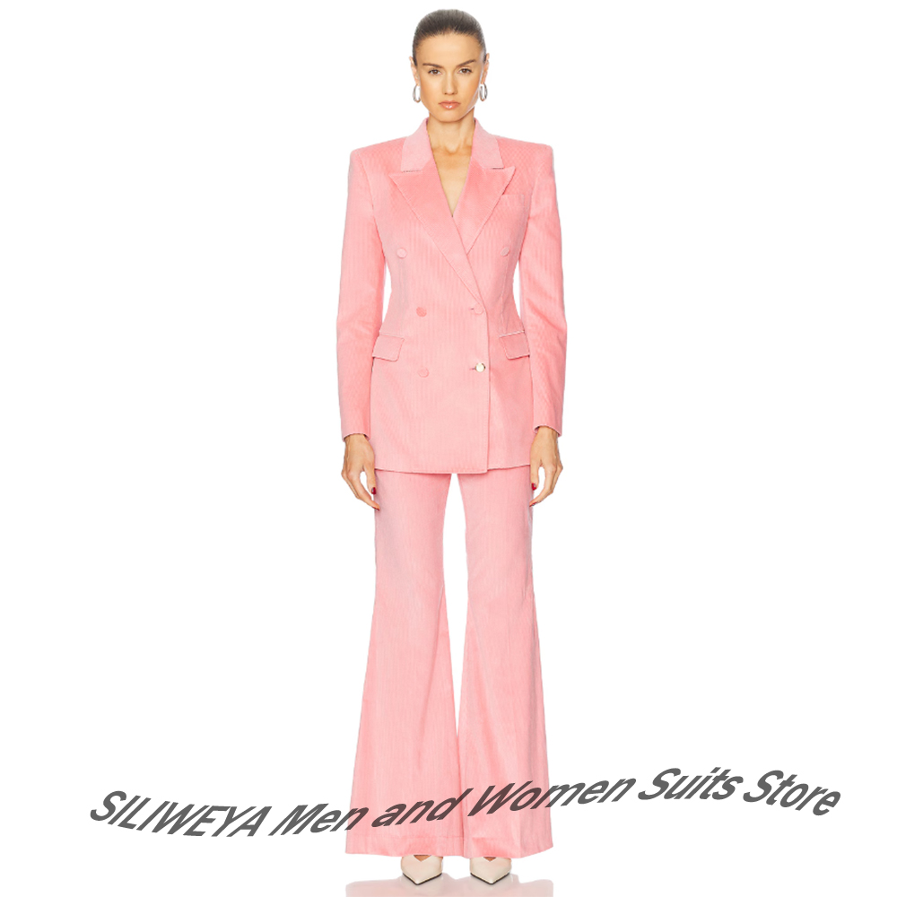 Women Formal Wear Look - Damski różowy sztruksowy komplet dwuczęściowy w